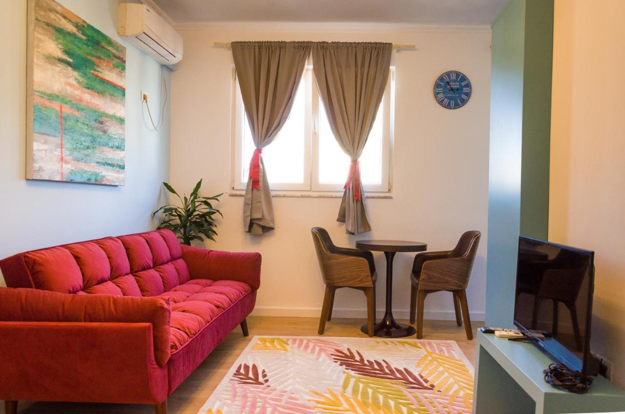 Bright Apartment Close To City Center Tirana Buitenkant foto